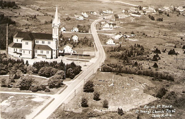 Une vue aérienne de l’Église Sainte-Marie